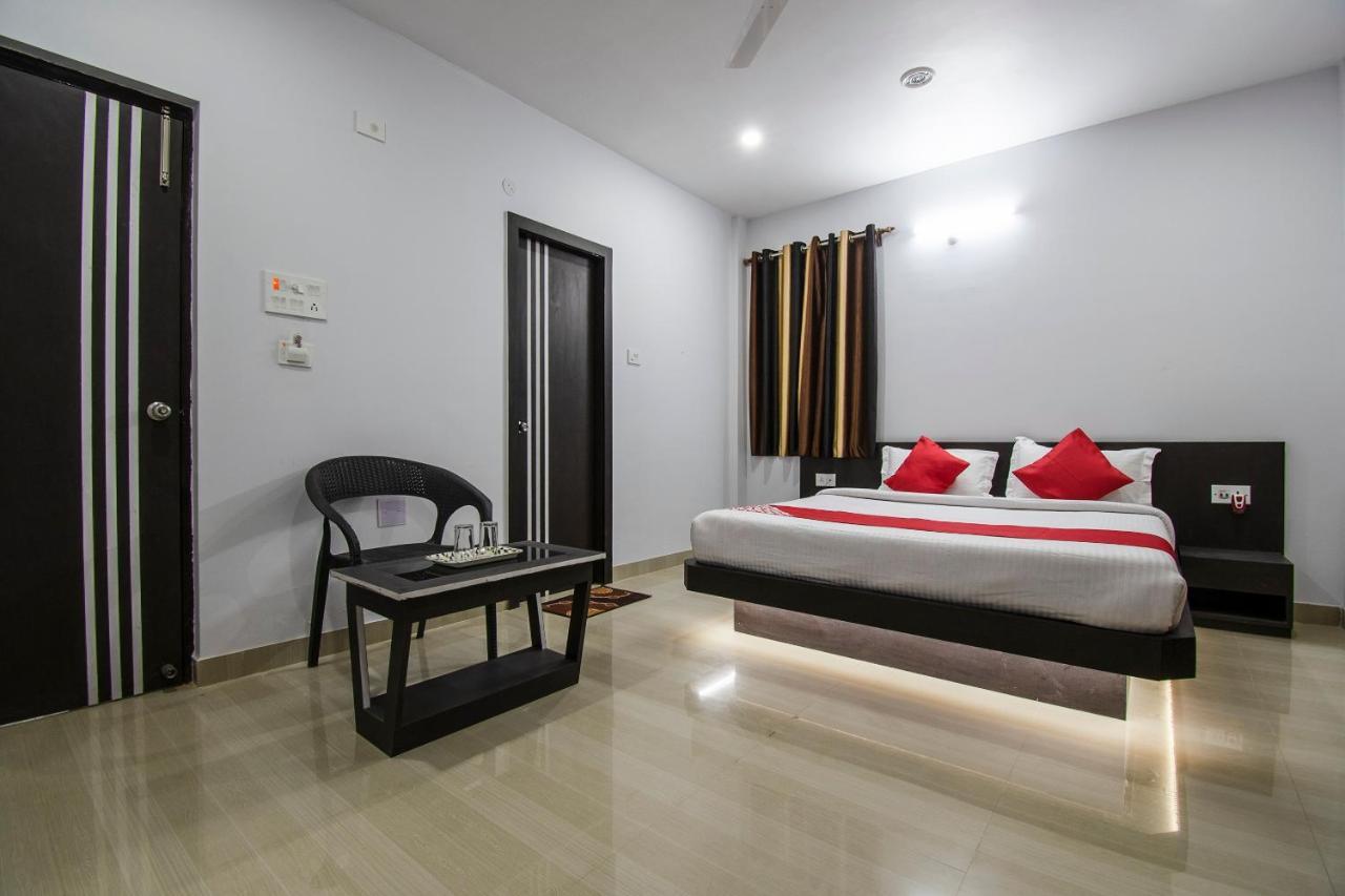 Oyo 26974 Hotel S G International Patna  Zewnętrze zdjęcie